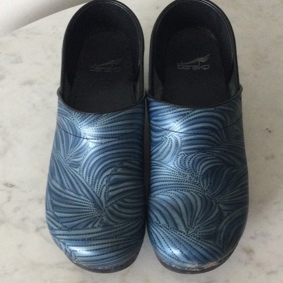 Dansko size 9 - Picture 2 of 4